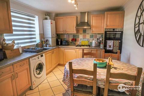 3 bedroom townhouse for sale, Coventry Road, Hinckley