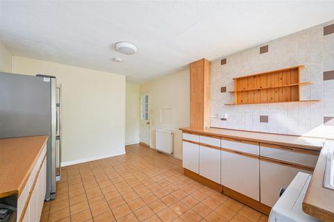 41 Woodmansterne Street, Banstead, SM7 3NQ