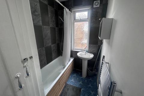 2 bedroom flat to rent, Hanover Road, Tottenham, London