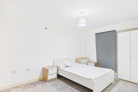 2 bedroom flat to rent, Lombard Street, Birmingham B12