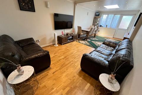 undefined, Sherwood Road, Luton, Bedfordshire, LU4 8LG