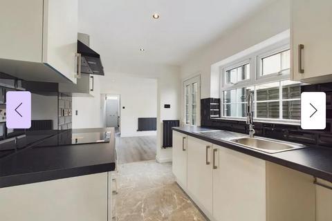 36 Magdala Road, Gloucester, GL1 4AX