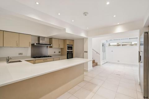 undefined, Walpole Street, London, SW3