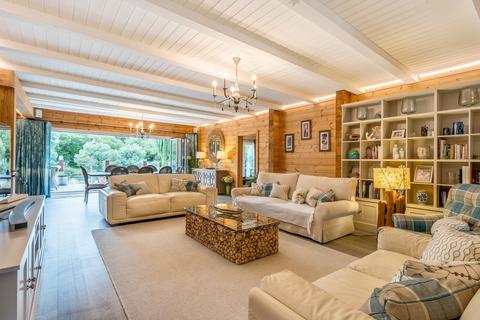 undefined, Laleham Reach, Chertsey, KT16