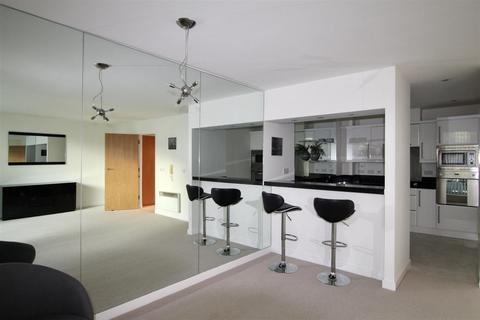 2 bedroom flat to rent, River Crescent, Waterside Way, Nottingham, Nottinghamshire, NG2