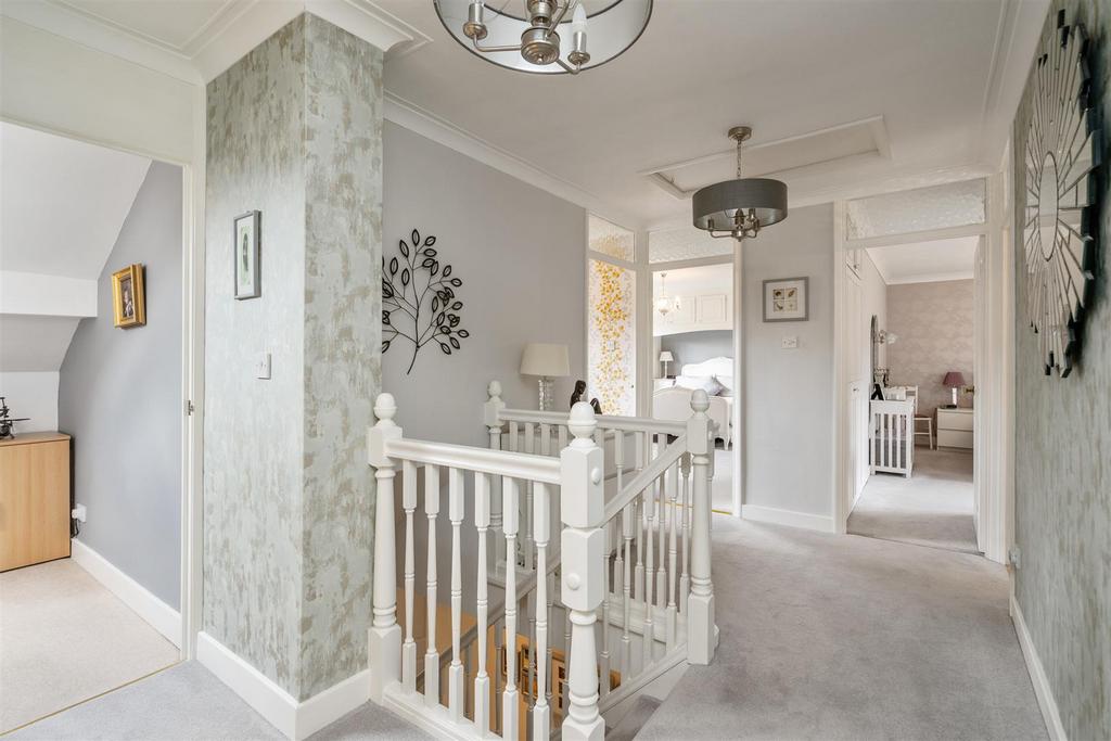 7 Beconsfield Close 21.jpg