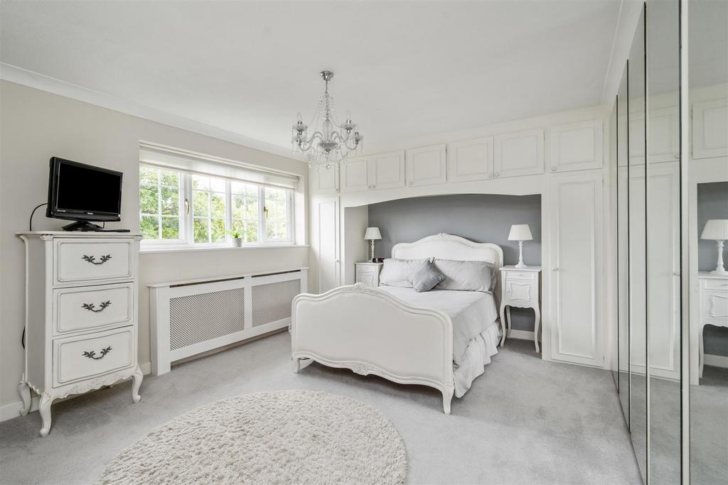 7 Beconsfield Close 9.jpg