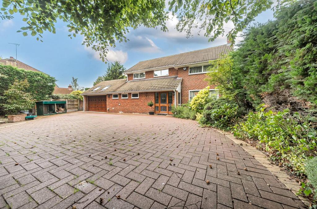 Merdon Avenue, Hiltingbury... 4 bed detached house - £900,000