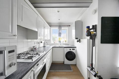 2 bedroom maisonette for sale, Upper Shirley Avenue, Upper Shirley, Southampton, Hampshire, SO15