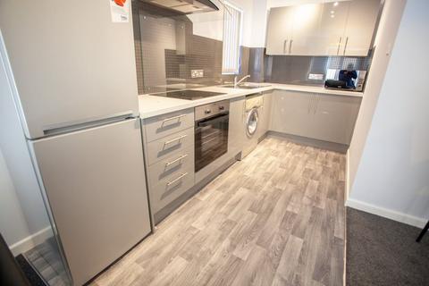 2 bedroom flat to rent, Gilmartin Grove, L6 1EG,
