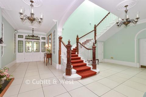 undefined, Cooper Lodge, Horley RH6