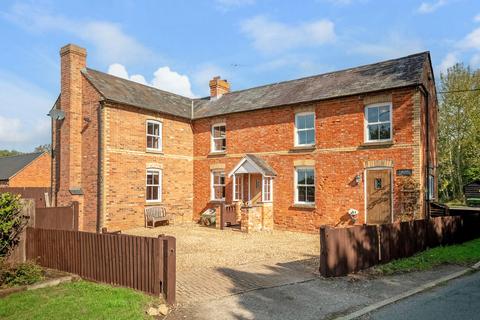 undefined, Main Street Akeley Buckingham, Buckinghamshire, MK18 5HR