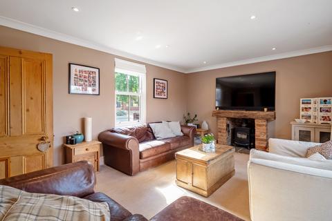 undefined, Main Street Akeley Buckingham, Buckinghamshire, MK18 5HR