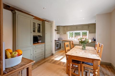 undefined, Main Street Akeley Buckingham, Buckinghamshire, MK18 5HR