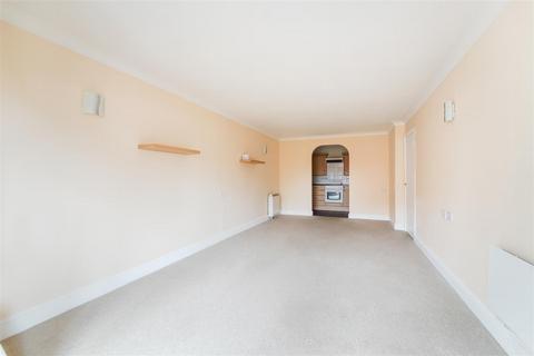 undefined, Upper High Street, Epsom