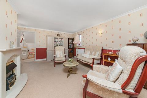 2 bedroom detached house for sale, Fir Tree Walk, Market Harborough LE16