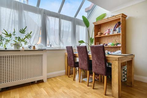 5 Admiral Place, London, SE16 5NY