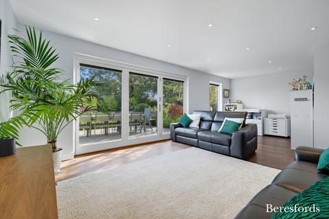 4 bedroom detached house for sale, Coxes Farm Road, Billericay, CM11