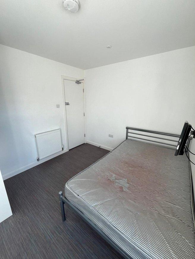 Watford-street-st4-2ew-992610
