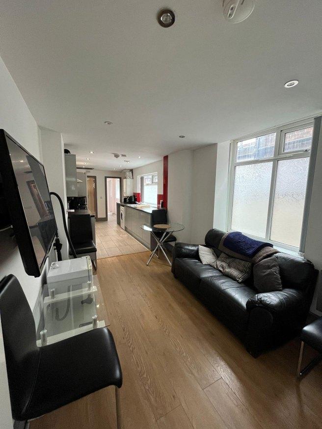 Aynsley-road-st4-2ra-992674