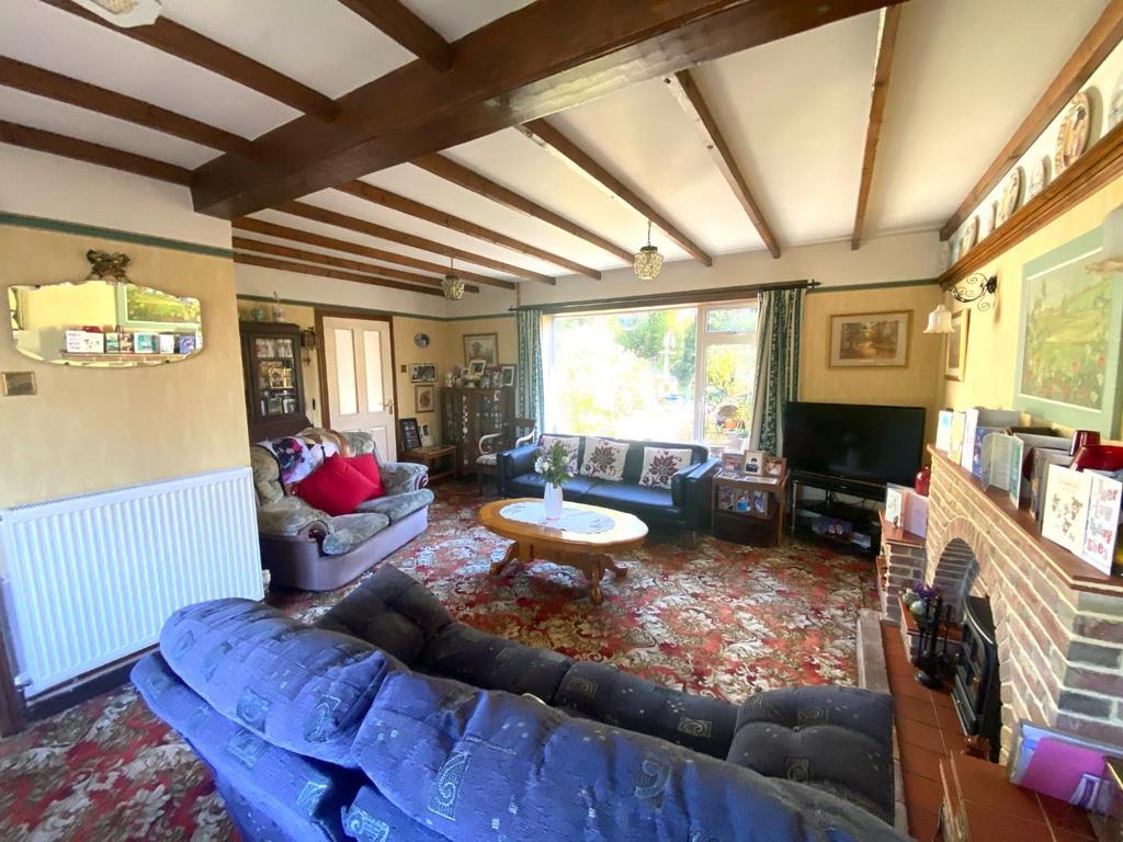 Living Room.JPG