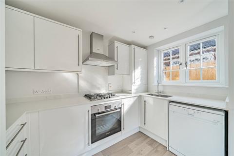 3 bedroom chalet to rent, Hersham, Walton, Surrey, KT12