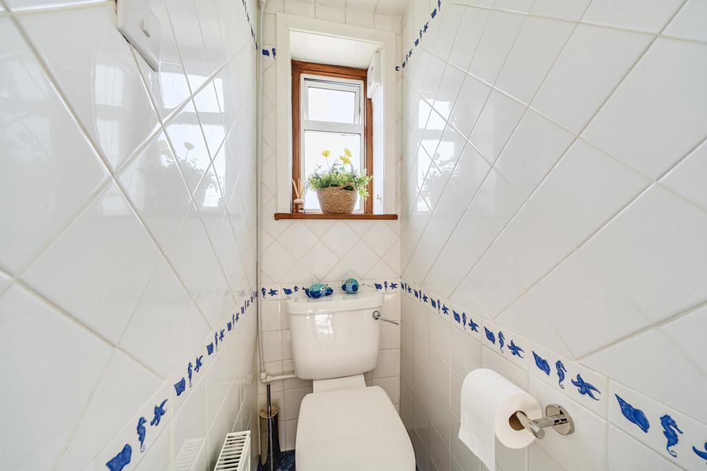 1358741-5-68d2ac9...