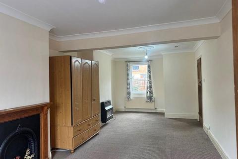 13 Bective Road, Northampton, NN2 7TB