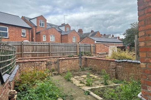 13 Bective Road, Northampton, NN2 7TB
