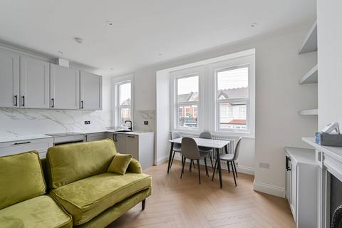 2 bedroom flat for sale, Moyser road, Furzedown, London, SW16