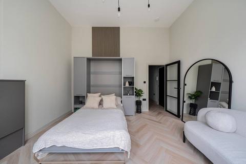 undefined, Earls Court, Earls Court, London, SW5