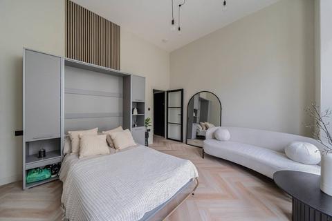 undefined, Earls Court, Earls Court, London, SW5