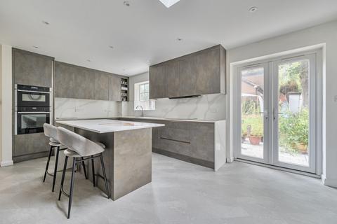4 bedroom detached house for sale, Tees Close, Chandler's Ford, Eastleigh, Hampshire, SO53