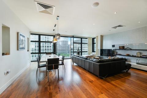 3 bedroom apartment to rent, Discovery Dock West, London, E14