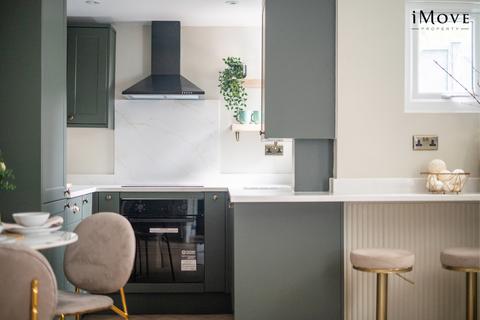 2 bedroom flat for sale, Anerley Hill, London SE19