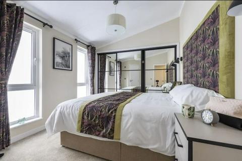 undefined, Lowestoft, Suffolk, NR33