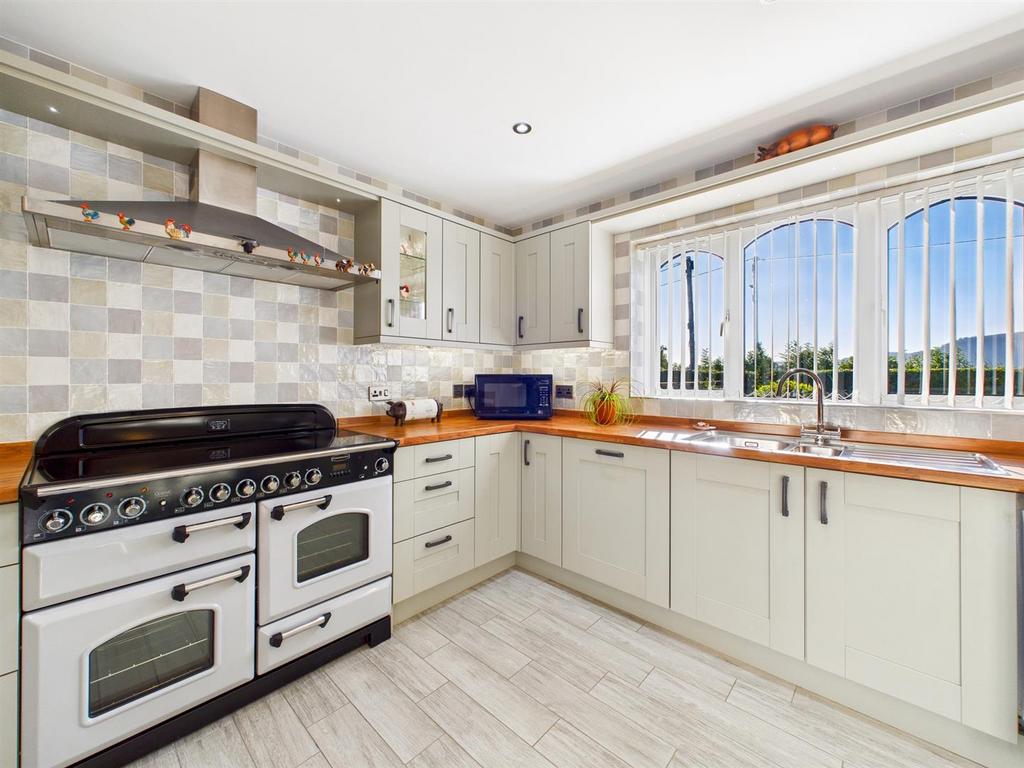 CAM03270 G0-PR0107-STILL013.jpg