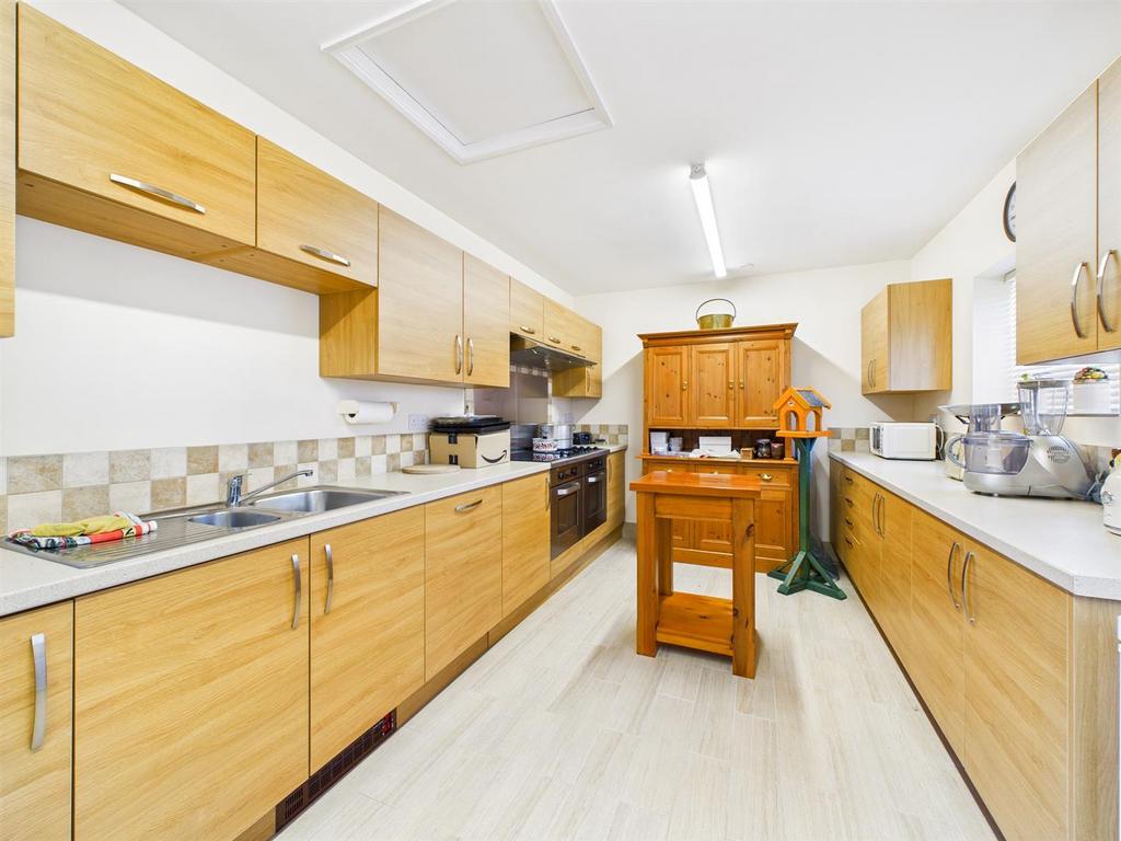 Former garage/ hobby kitchen