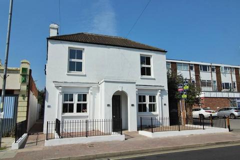 undefined, Highland Road, Hampshire PO4