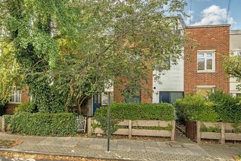undefined, Rossiter Road, London SW12