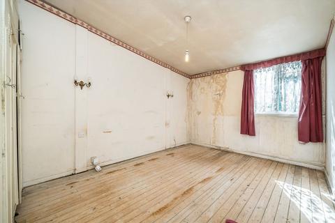 undefined, Rossiter Road, London SW12