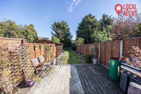4 bedroom semi-detached house for sale, Vale Road, Dartford, DA1