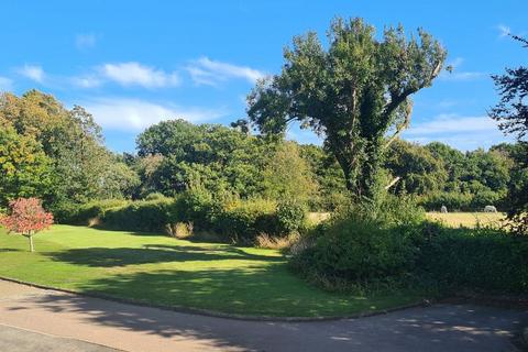4 bedroom detached house for sale, Downs View Road, Great Bookham KT23