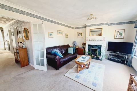 4 bedroom detached house for sale, Downs View Road, Great Bookham KT23