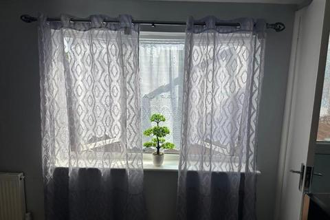 1 bedroom in a house share to rent, Elmore, Swindon SN3