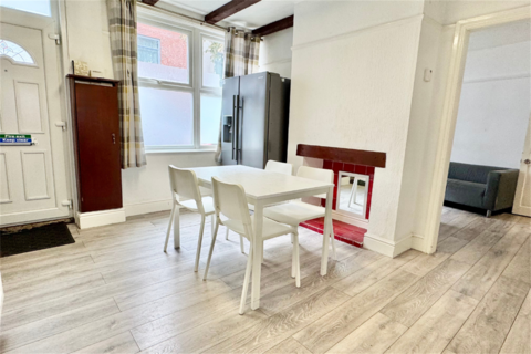 4 bedroom terraced house for sale, Priory Street, Lenton, NG7 2NX