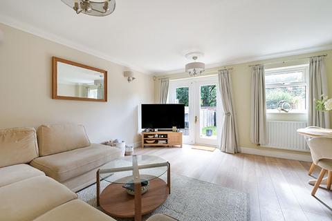 2 bedroom terraced house for sale, St. Francis Gardens, Copthorne, RH10