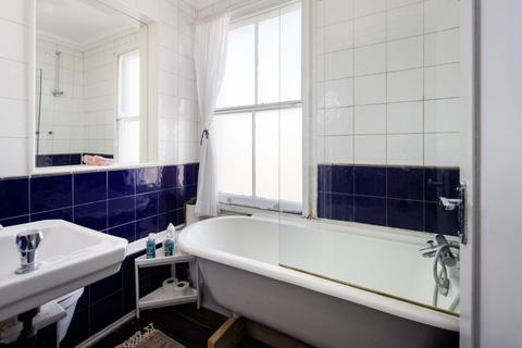 1 bedroom flat for sale, Chatsworth Road, London, E5