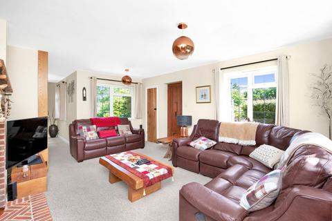 4 bedroom detached house for sale, Petworth Road, Haslemere, GU27