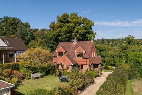 undefined, Petworth Road, Haslemere, GU27